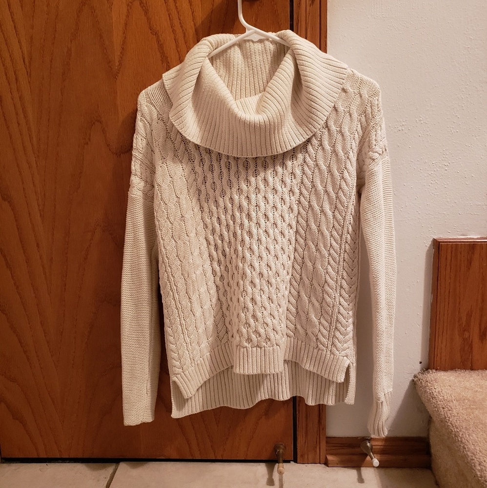 Amercian Eagle Sweater